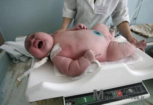 به دنیا آمدن نوزاد پسر ۶ کیلویی در میاندوآب